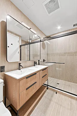Bathroom, photo 2