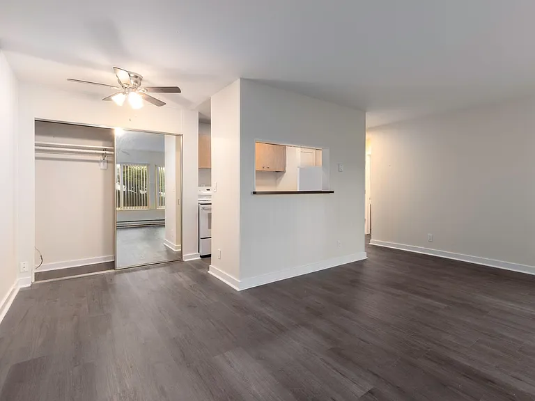 Cordova Apartments — Photo 47