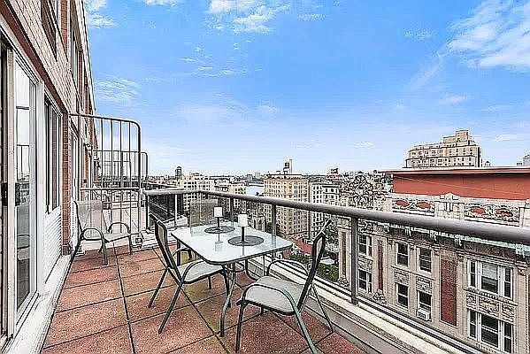 1st image of 250 W 90th St Penthouse E1