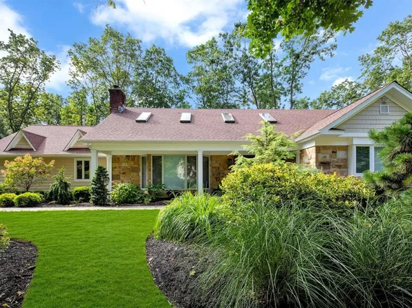 100 Wilmington Drive, Melville, NY 11747