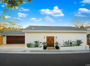 2111 Kew Dr, Los Angeles, CA 90046