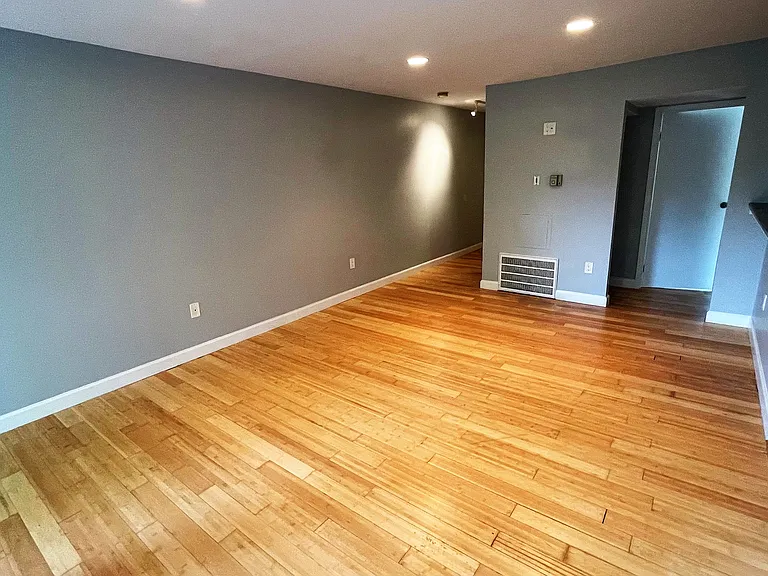8405 Greenbelt Rd #101 — Photo 7