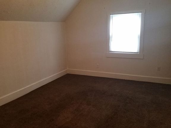 4th image of 1044B Dawson St