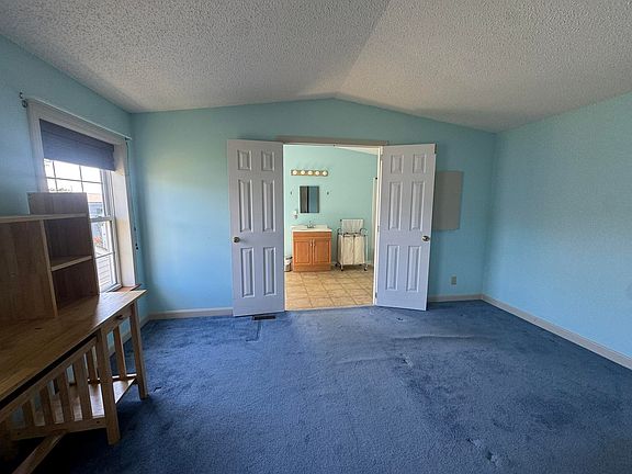 3rd image of 46 Fiddlehead Lane