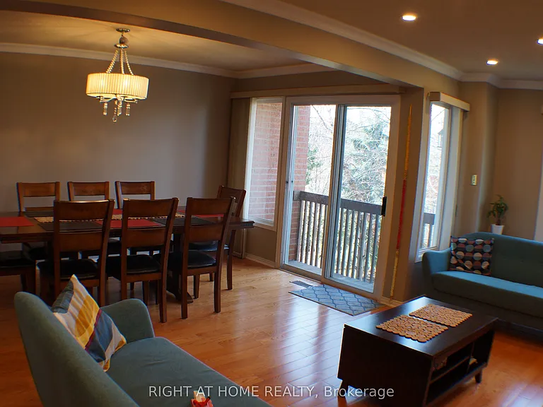 1140 Leewood Dr — Photo 13