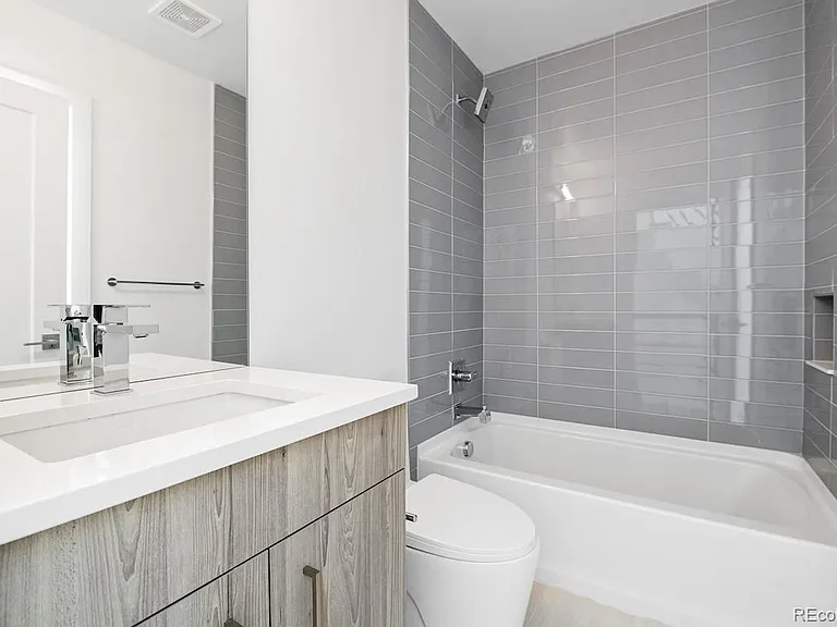 1624 Irving St #1 — Photo 29