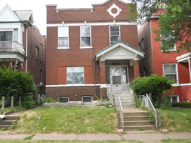 1st image of 3948 Detonty St