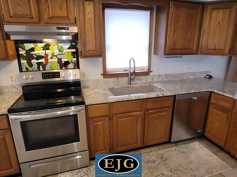 119 Haverhill Rd — Photo 10