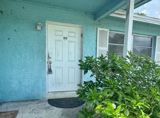 914 San Remo Ave, Naples, FL 34104