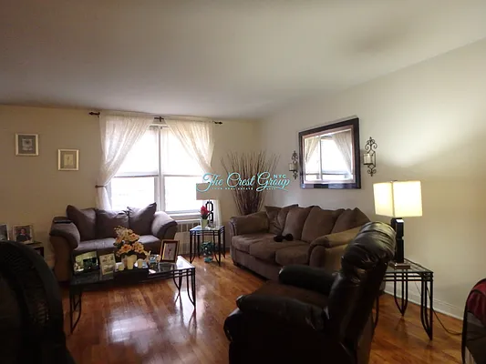 Rented by The Crest Group | media 4