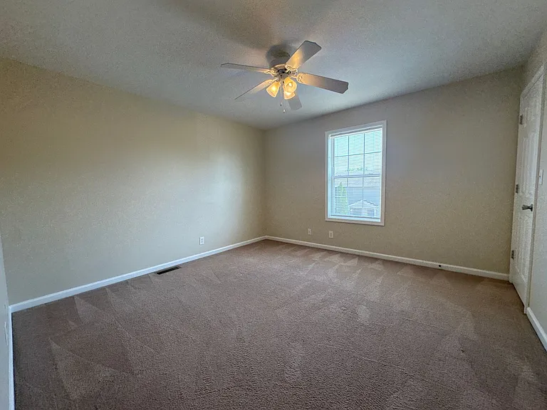 244 Executive Ave #HOA — Photo 7
