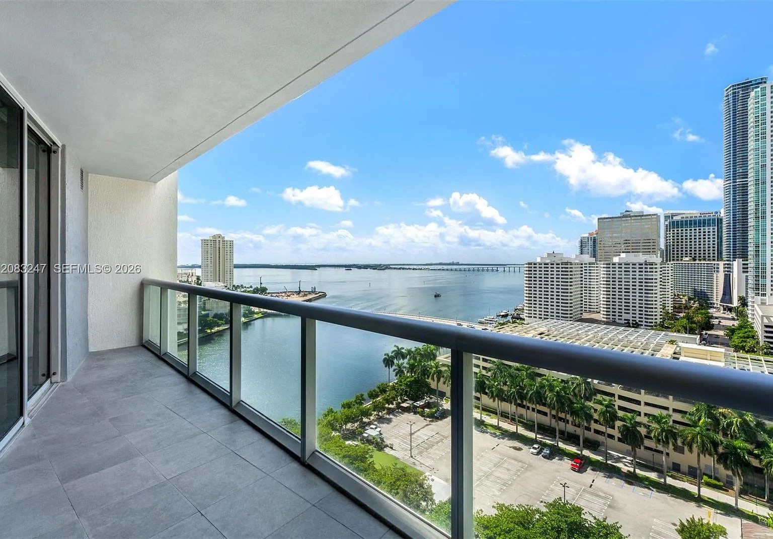 Icon Brickell No Two — Photo 1
