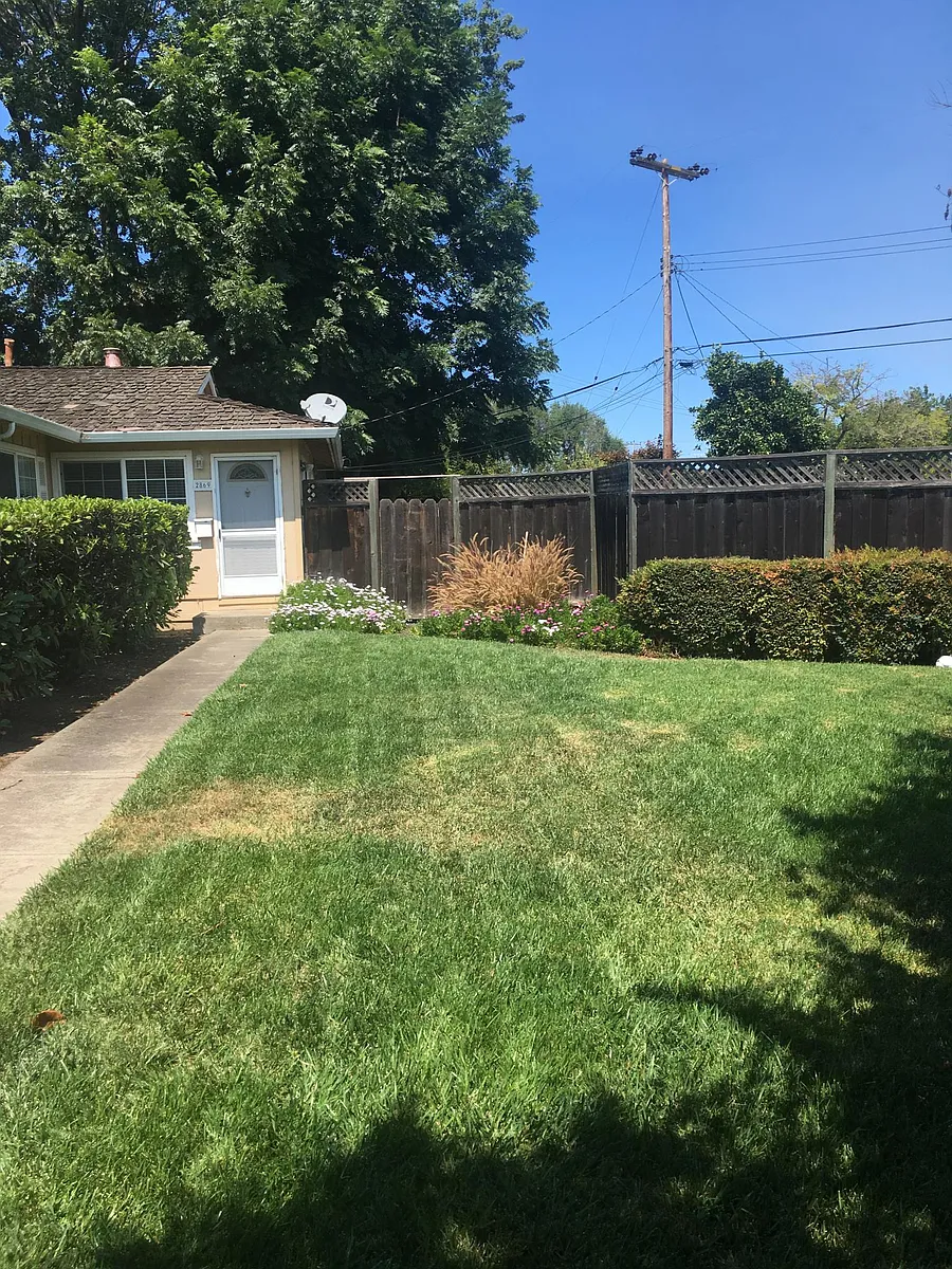 Building Photo - 2867 Regnart Way