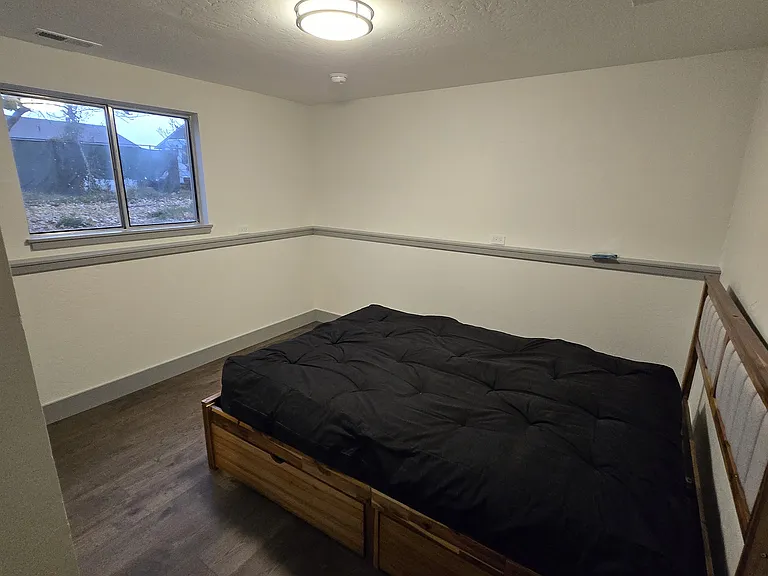 3039 Gunnison Ave #4 — Photo 5