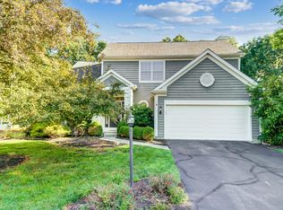 138 Church Ct, Powell, OH