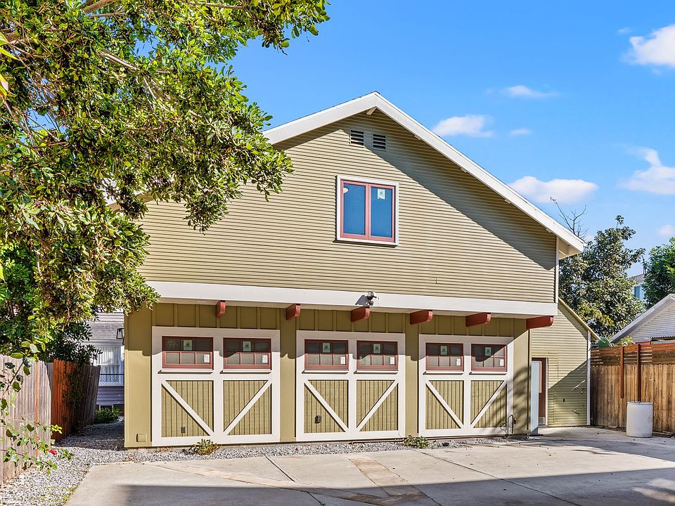1st image of 931 W 23rd St