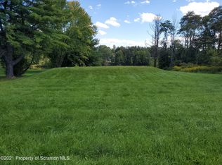 17 Lake View Dr, Tunkhannock, PA 18657