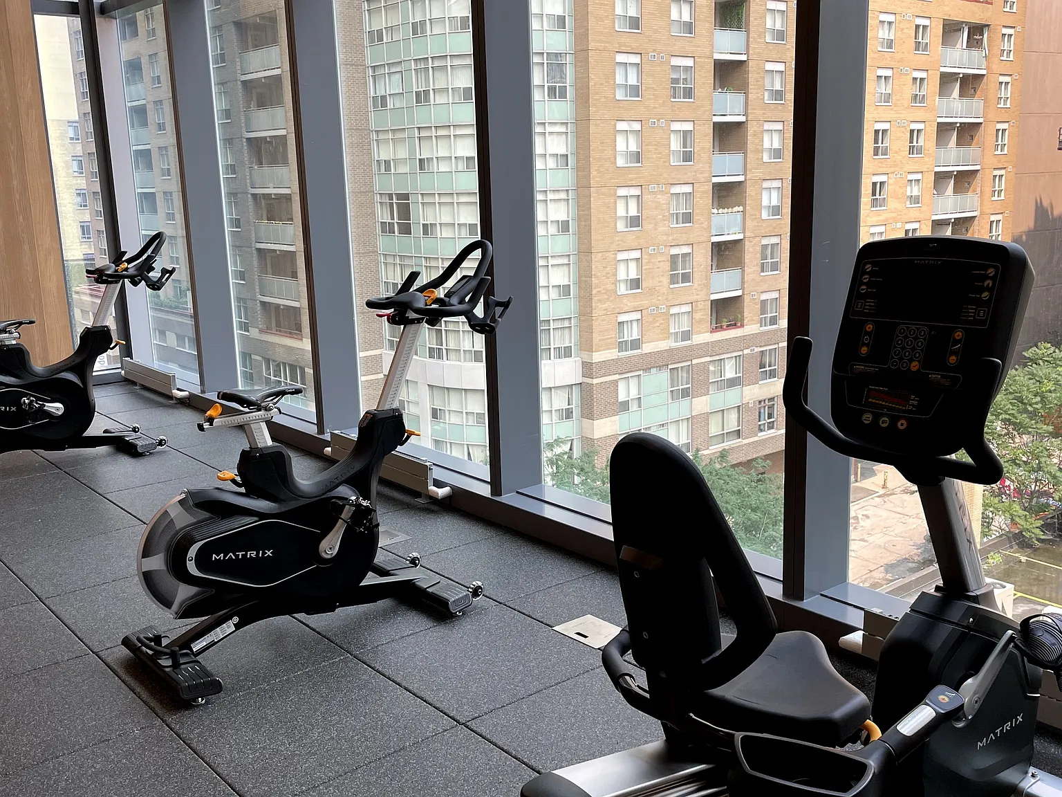 2 bed, $2,650 — Photo 2