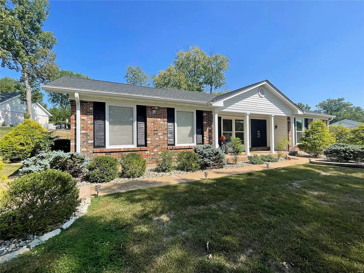 14191 Ladue Rd photo 1