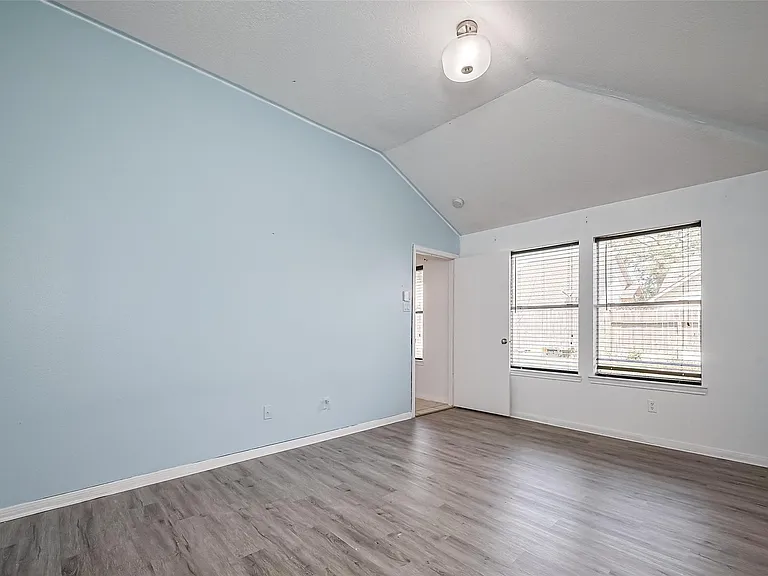 17046 Applecross Ln — Photo 24