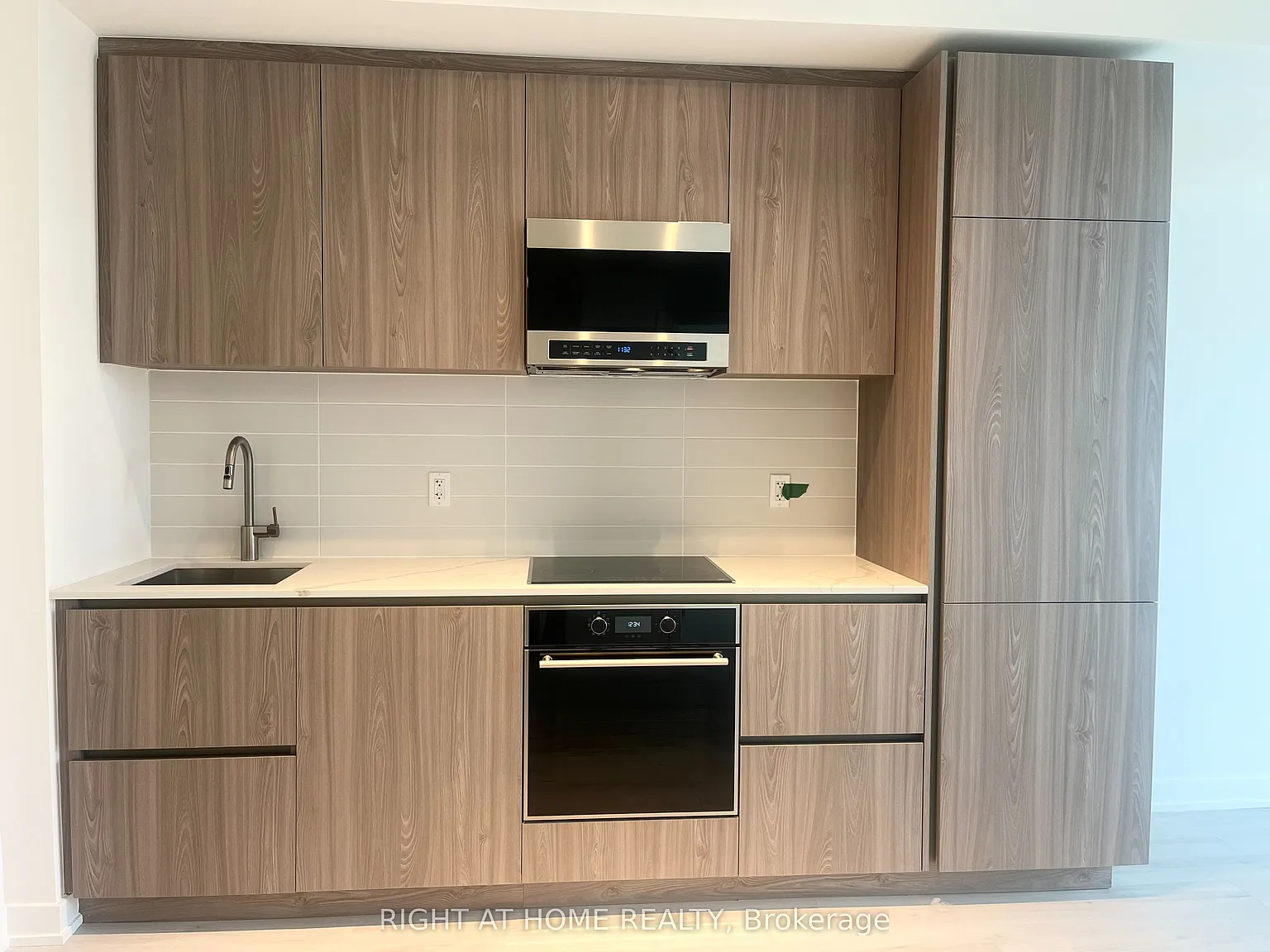 2 bed, $2,300 — Photo 3