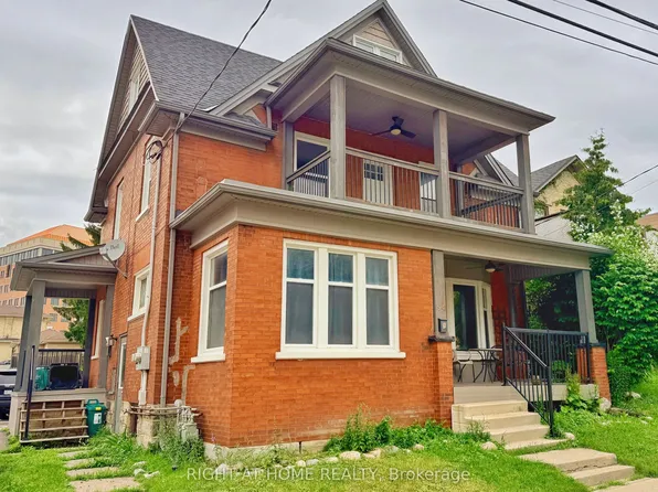 94 Scott St #2, Kitchener, ON N2H 2R5