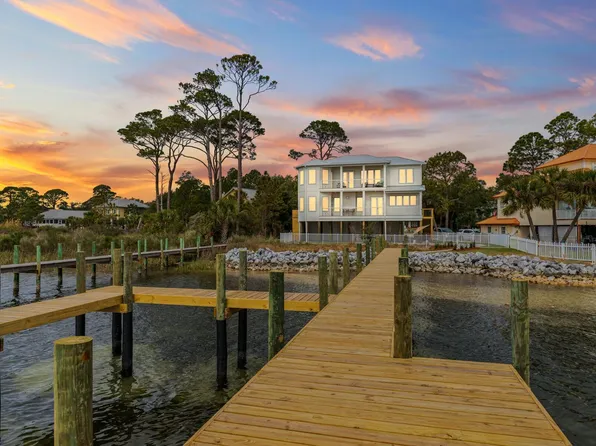 206 Sloat Ct SE, Fort Walton Beach, FL 32548