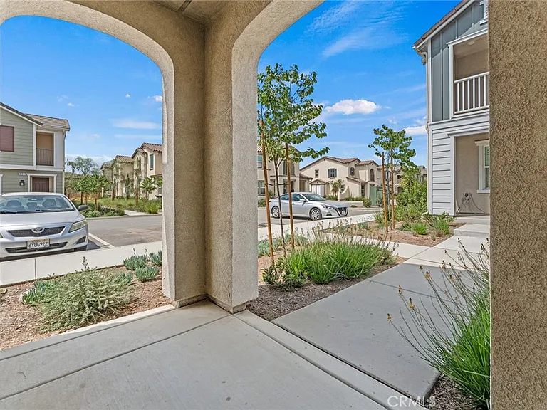 4109 E Coronado Privado — Photo 3