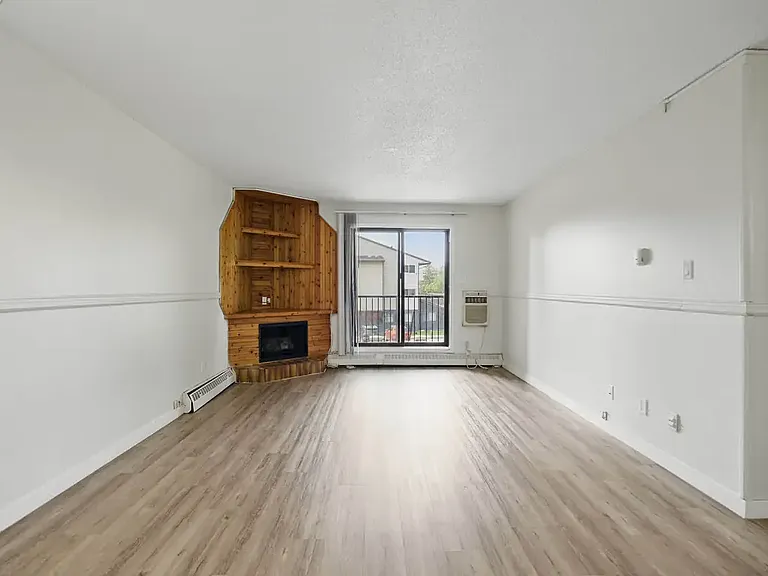 403 Pendygrasse Rd — Photo 8