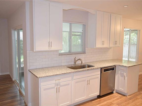 3rd image of 102 Whispering Pines Ct