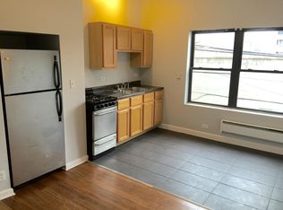 4556 N Malden St #210, Chicago, IL 60640
