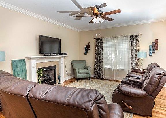 5th image of 220 Home Place Ct SE