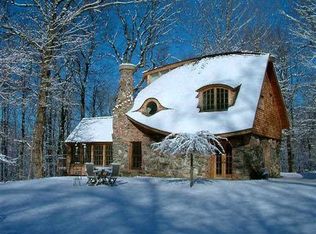 323-325 Kansas Rd, Rhinebeck, NY 12572