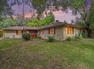 415 Thomas Ave, Leesburg, FL 34748