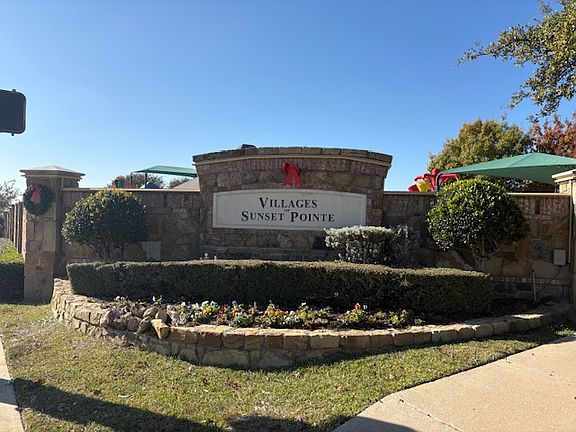 3rd image of 5613 Seawood Dr