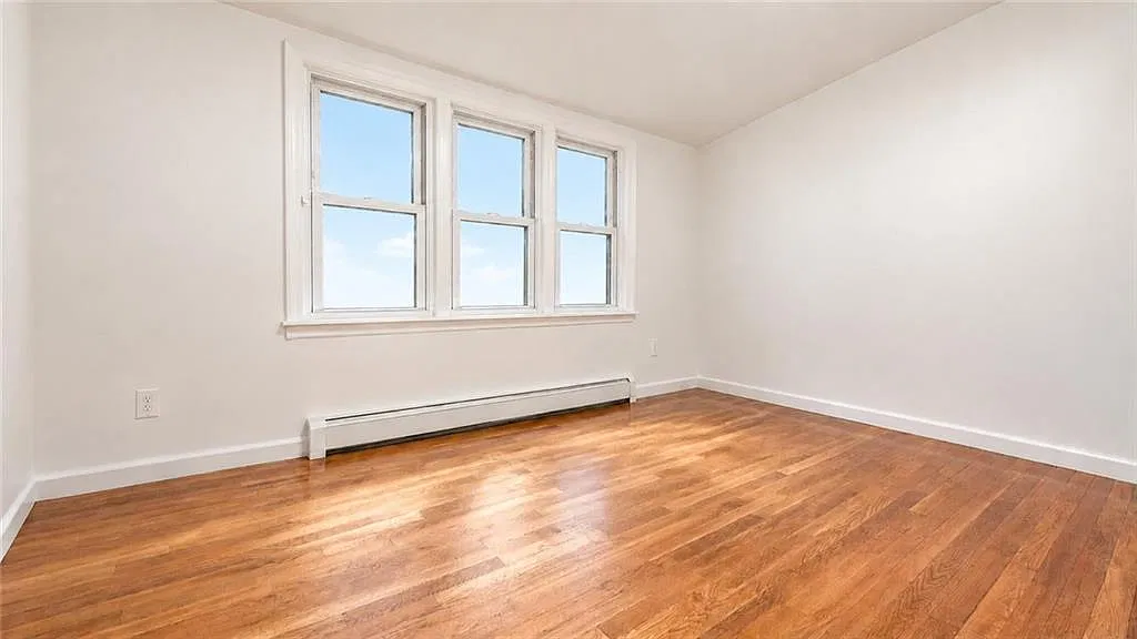2 bed, 1.0 bath, 700 sqft, $2,200 — Photo 4