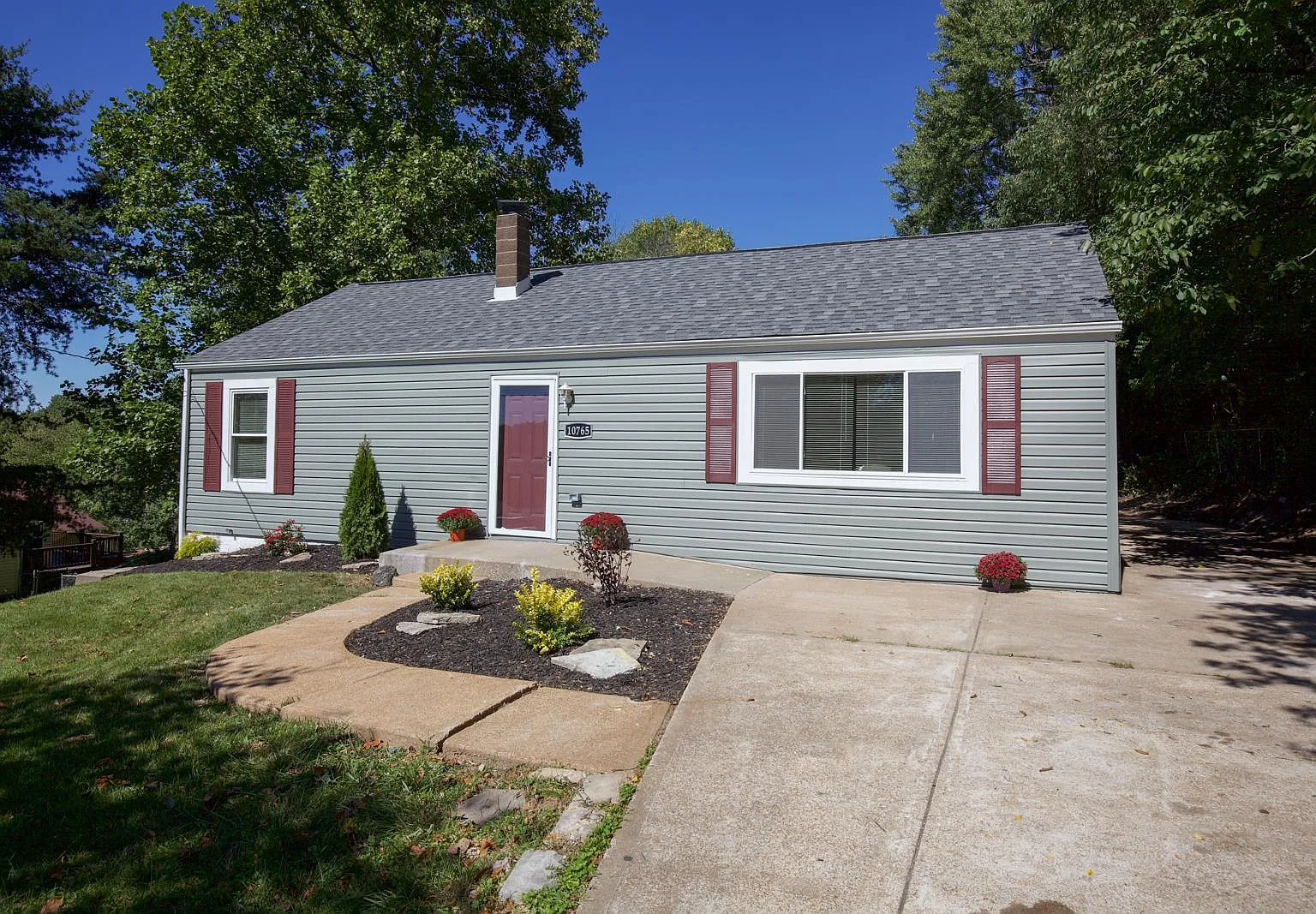 4 bed, 1462 sqft, $1,895 — Photo 3