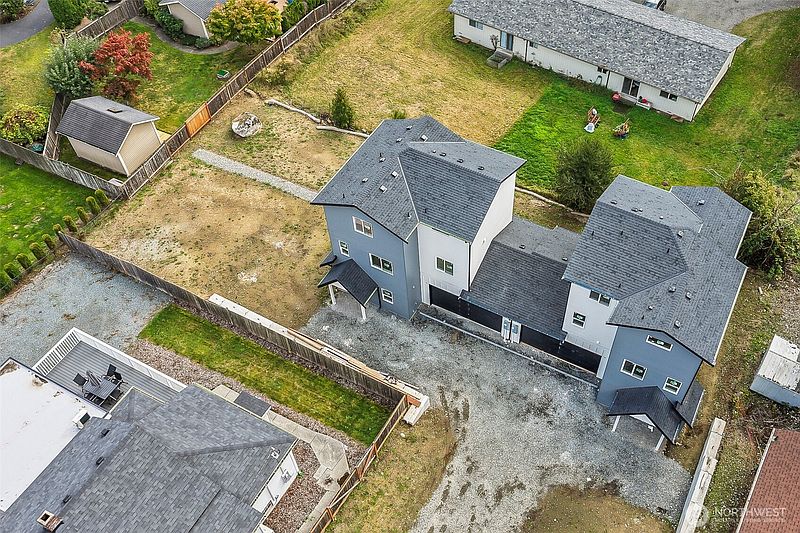 2nd image of 11702 20th Street NE