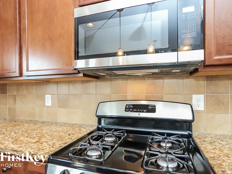 224 Woodmill Way SW — Photo 6