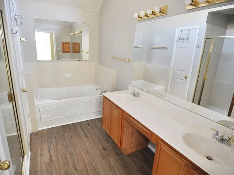 252 Cotton Wood Ct — Photo 6