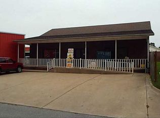 206 Birmingham St SE, Gravette, AR 72736
