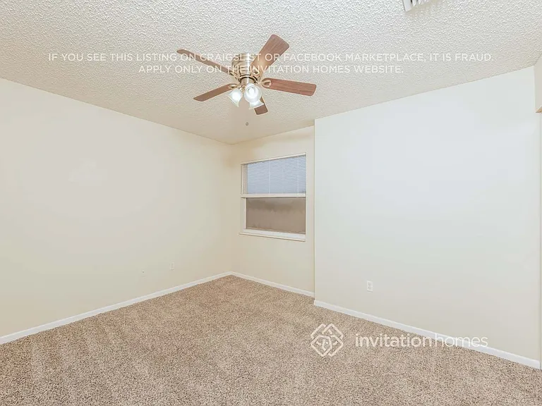 9648 Tavernier Dr — Photo 10