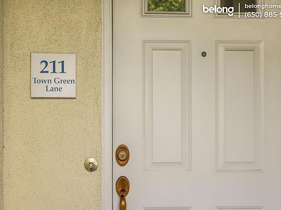 5th image of 211 Town Green Ln