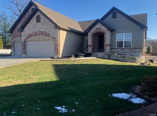 524 Elm Creek Dr, Wentzville, MO 63385