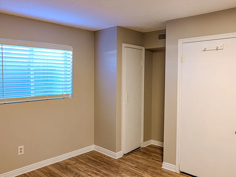 Downstairs bedroom 1