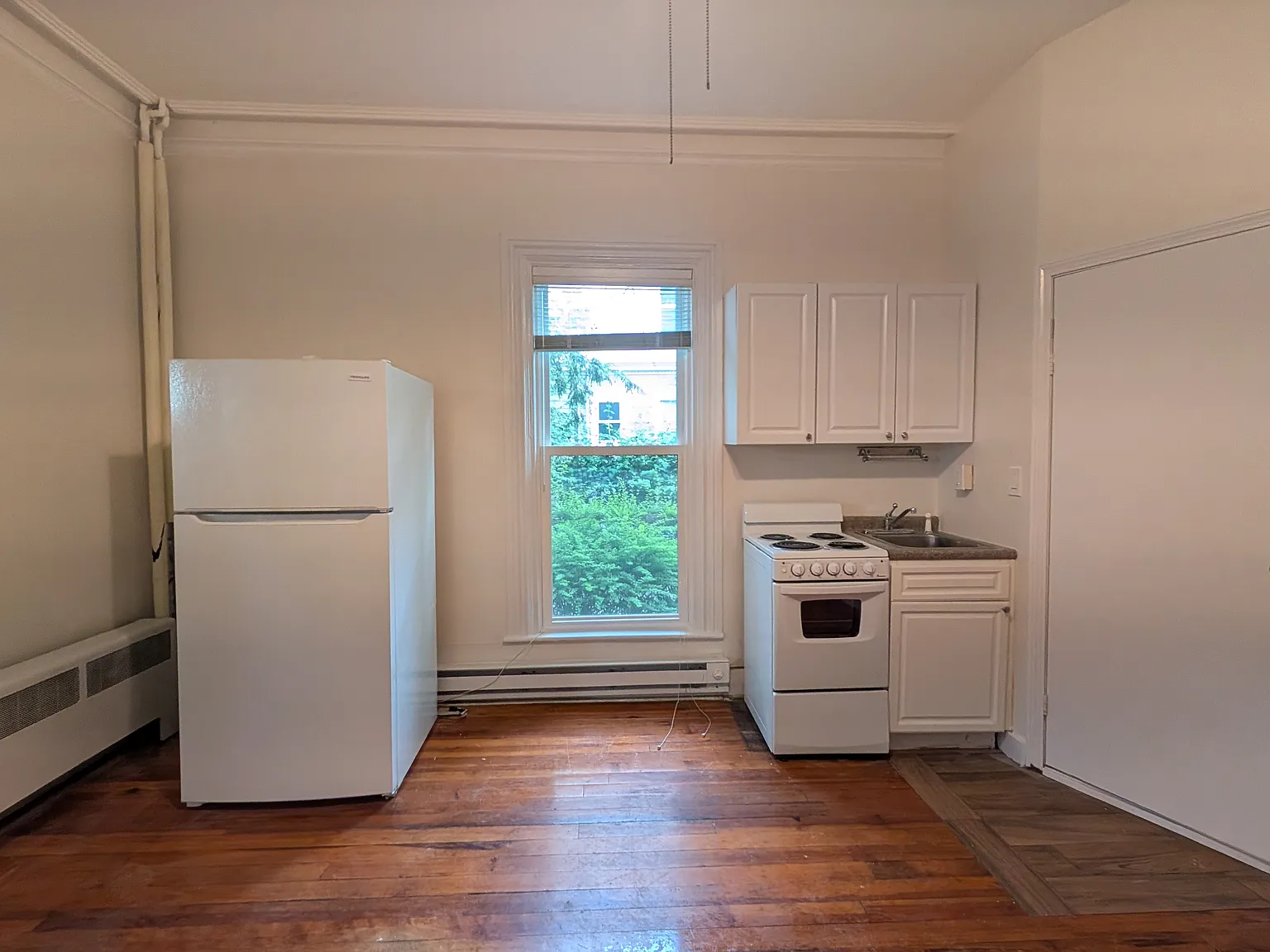Studio, 9999 sqft, $1,950 — Photo 4