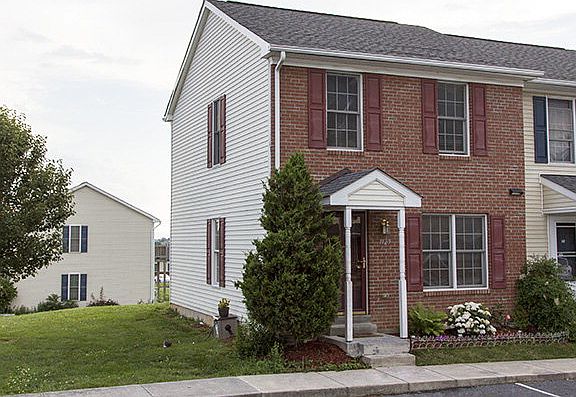 2nd image of 1125 Commercial Ct