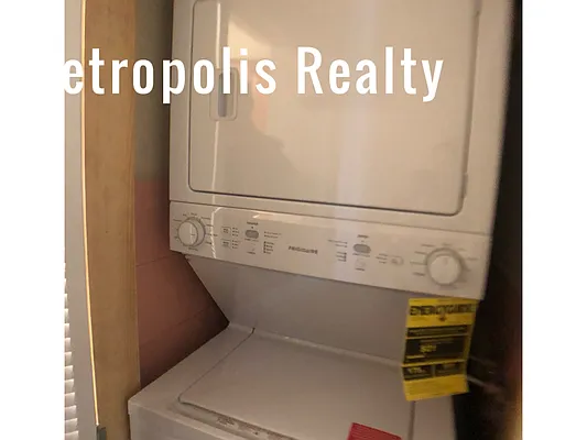 Rented by Metropolis International Realty Inc. | media 4