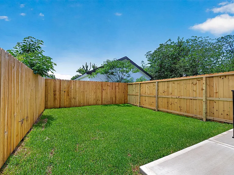7840 Nashville St #B — Photo 26