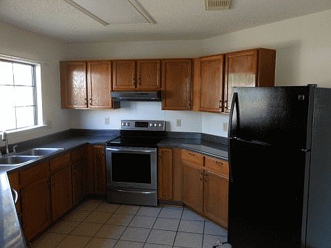 2nd image of 8935 Breezefield
